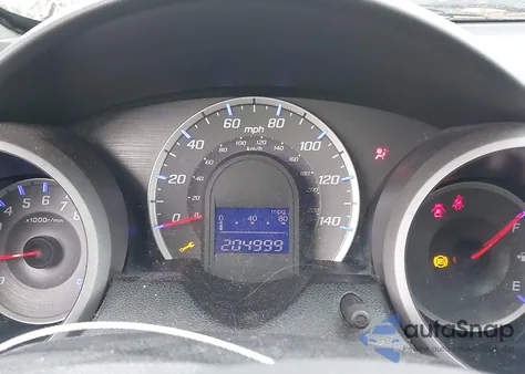 2010 Honda Fit z USA, uszkodzony, nr VIN JHMGE8G20AC004974